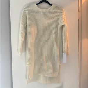 Goodnight Macaroon white long sleeved sweater